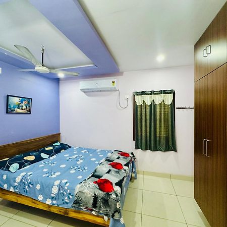Sri Padha Vallabha Serenity Homestay Pithapuram Екстериор снимка