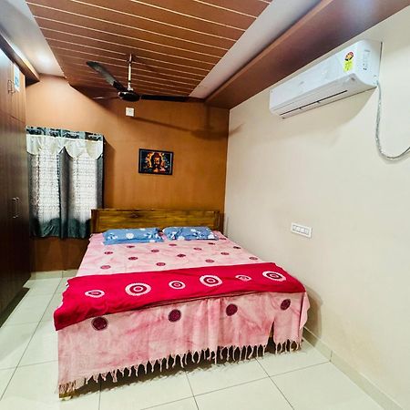 Sri Padha Vallabha Serenity Homestay Pithapuram Екстериор снимка