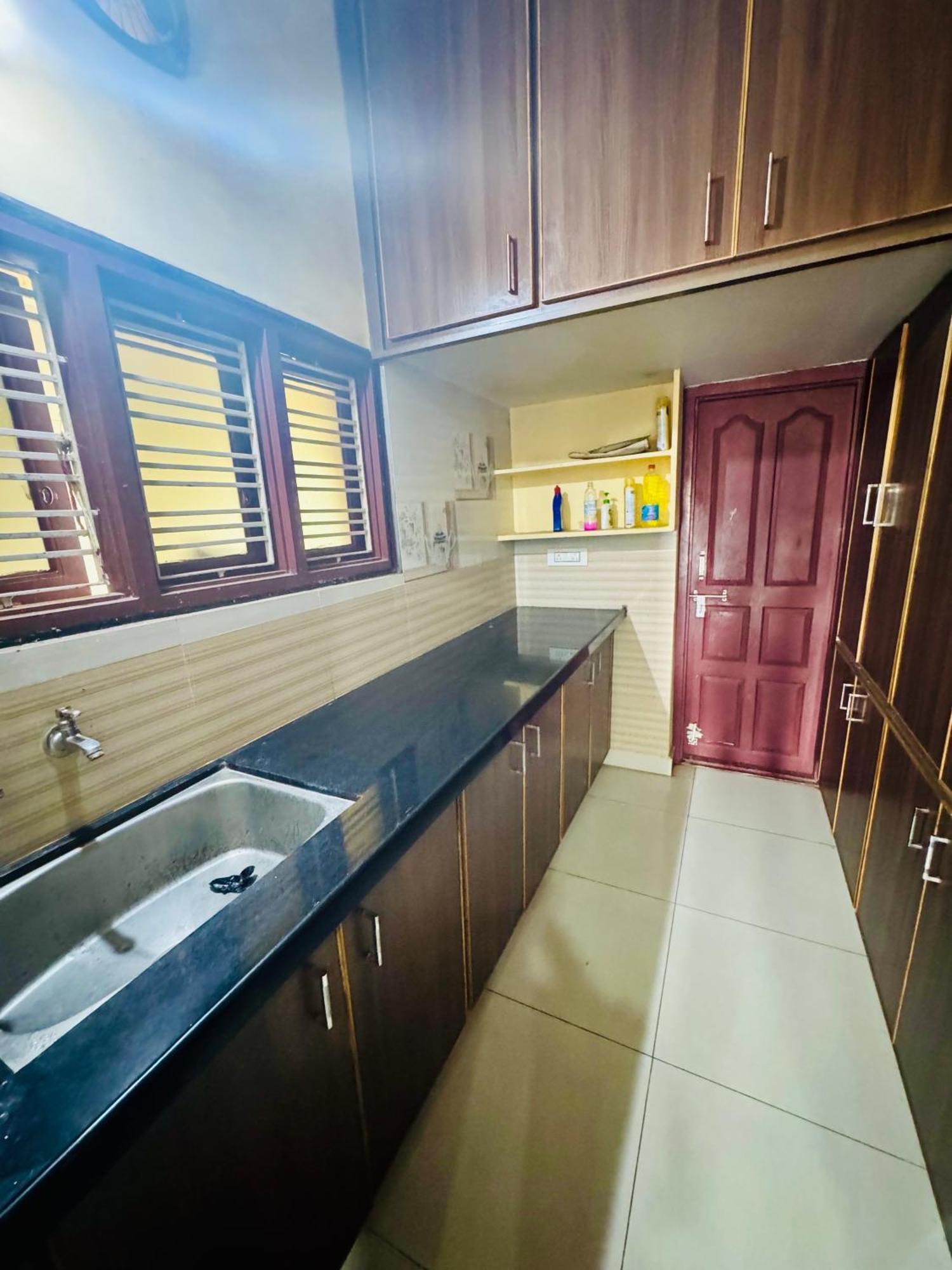 Sri Padha Vallabha Serenity Homestay Pithapuram Екстериор снимка
