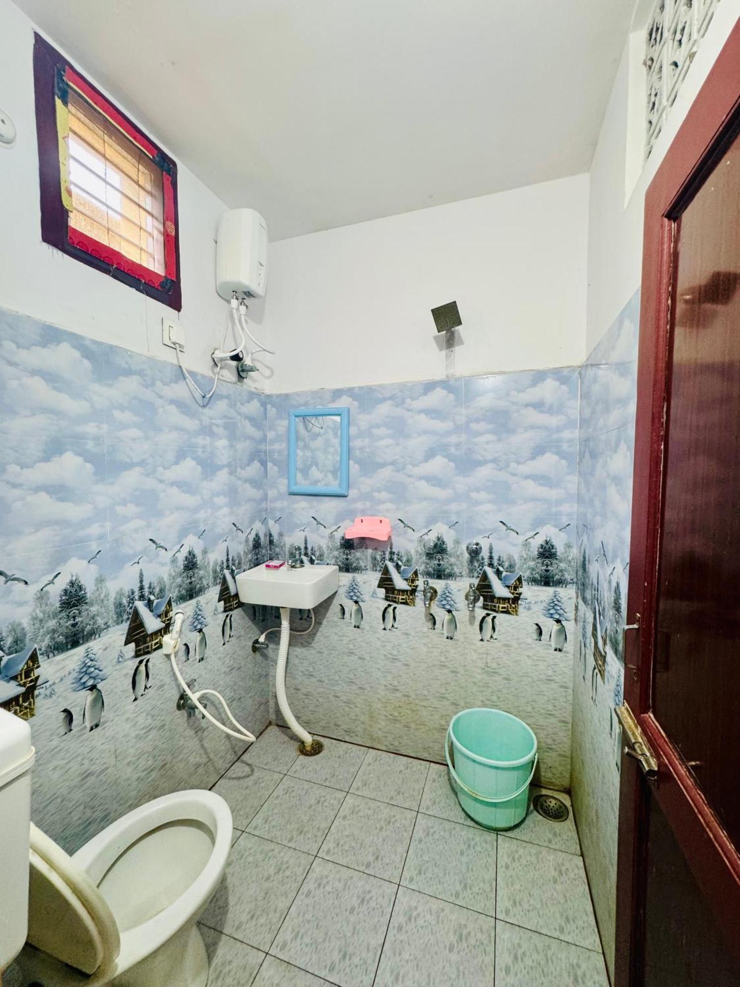 Sri Padha Vallabha Serenity Homestay Pithapuram Екстериор снимка